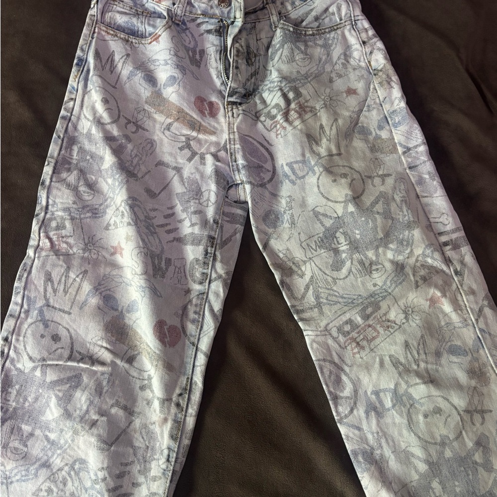 Women's Graphic Light Gray Boyfriend Jeans